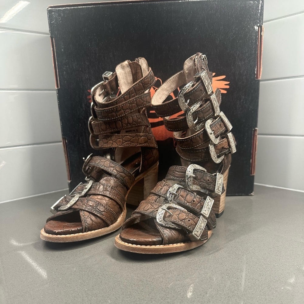 Freebirds - Brooklynn Size 6 Like new